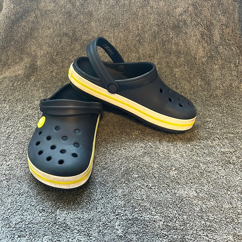 Kids crocs